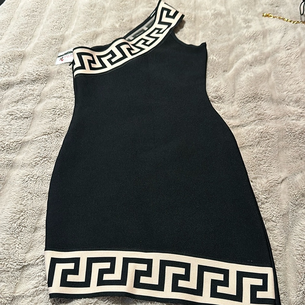 Women’s fitted dress